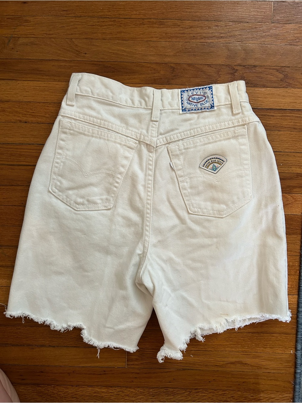 Vintage Levi’s Native Blue White High-Rise Denim Shorts -